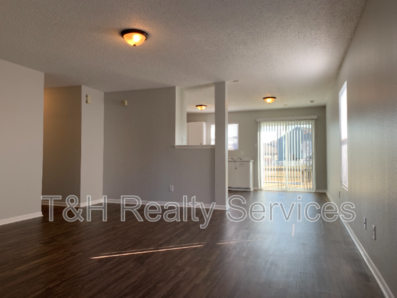2905 Ludwig Dr - Photo 3 of 23