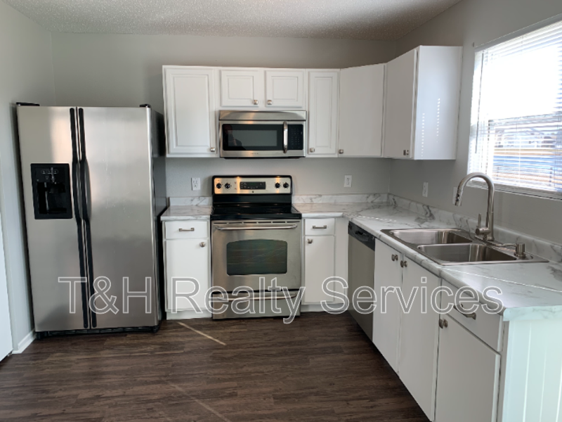 2905 Ludwig Dr - Photo 5 of 23