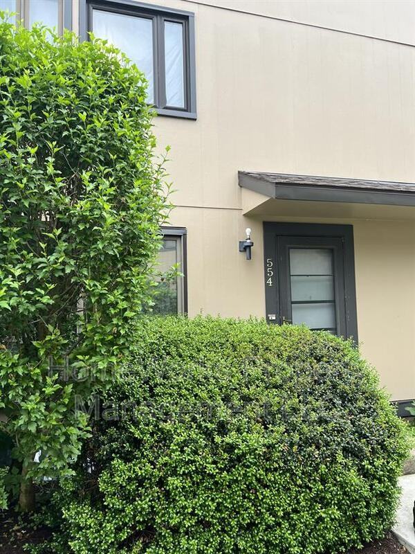 544 West Ct - Photo 2 of 2