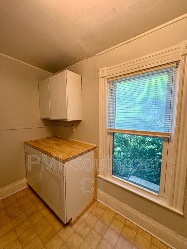 79 Garfield Ave #1F - Photo 7 of 11