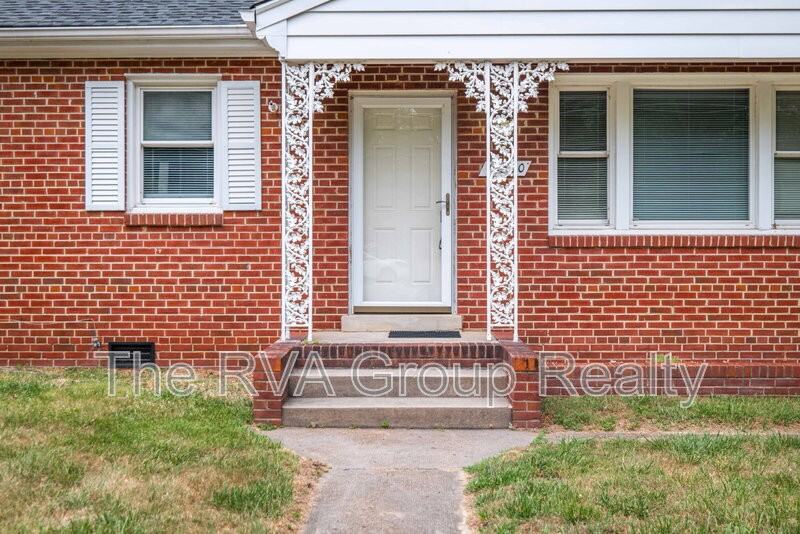 10530 Lambeth Rd - Photo 4 of 46