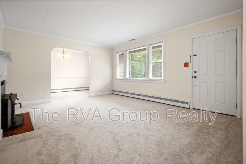 10530 Lambeth Rd - Photo 7 of 46
