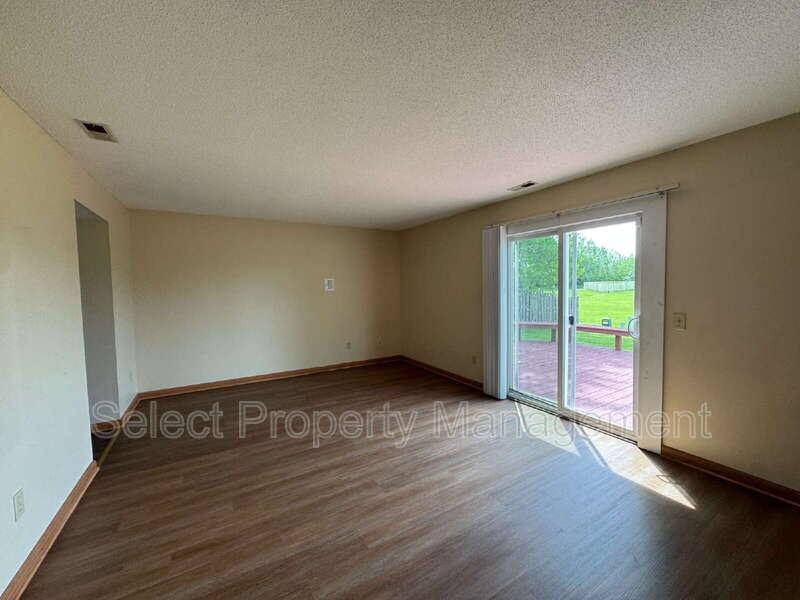 8422 Lionsgate Run - Photo 7 of 21