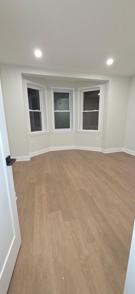 4008 N 7th St #1 - Photo 5 of 12
