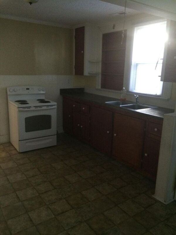 1931 Baxter St - Photo 4 of 5