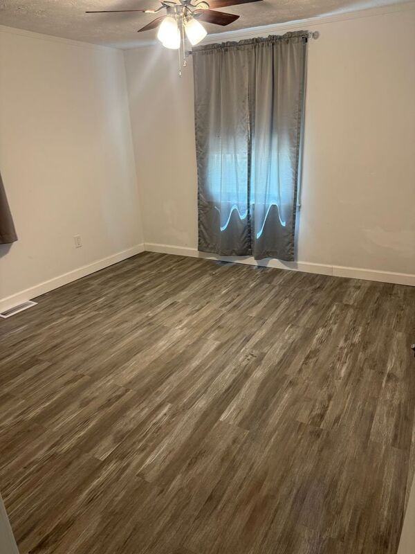 298 Brand St - Photo 6 of 9