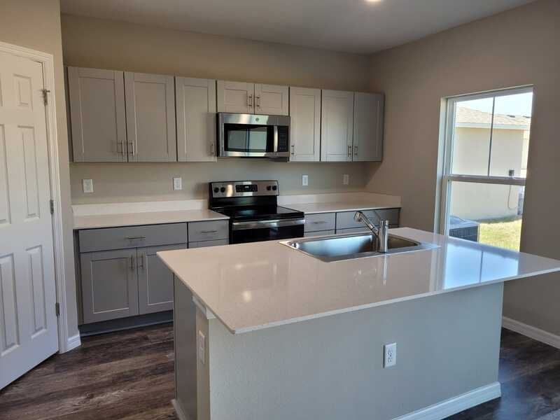 1315 Axel Cir - Photo 2 of 13