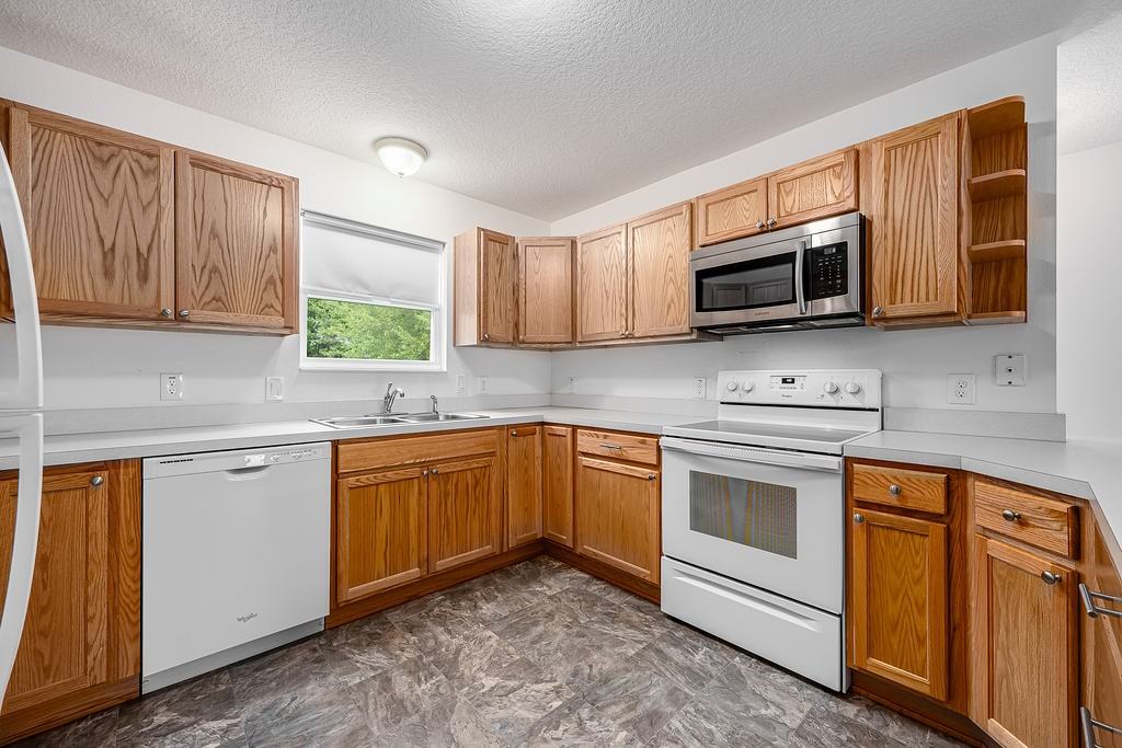 1329 Paradise Dr #1 - Photo 5 of 49