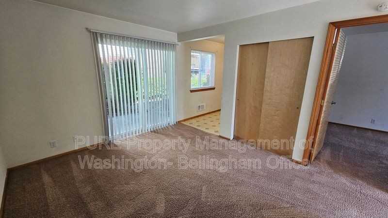 3150 W Maplewood Ave #102 - Photo 4 of 12