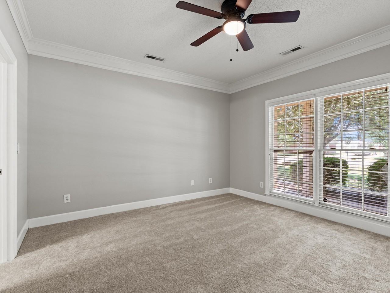 105 Dorchester Ln #1 - Photo 5 of 10