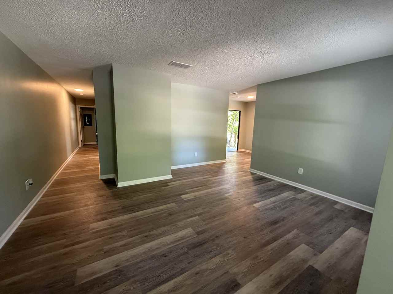 1725 Kathleen Dr #B - Photo 2 of 23