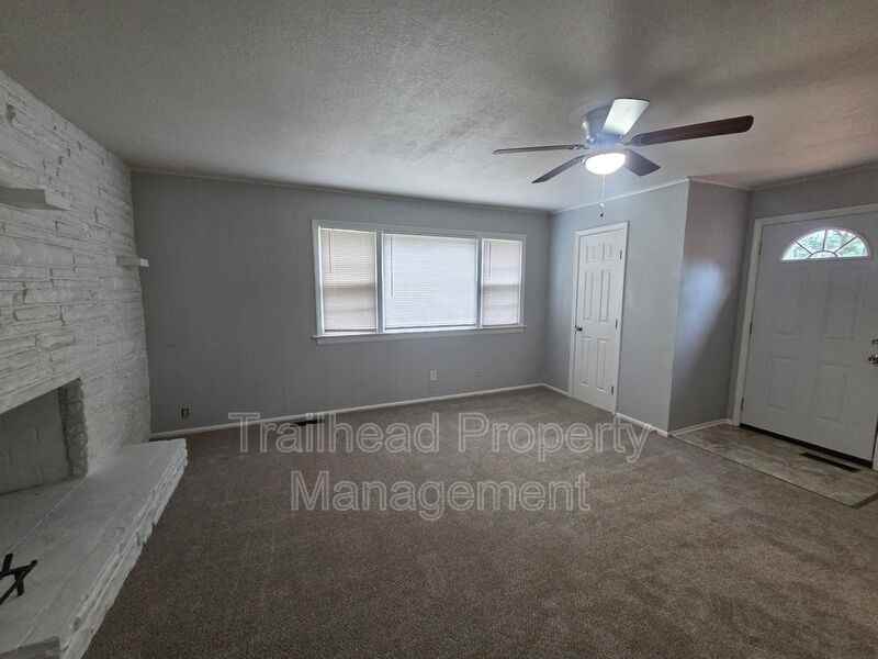 9613 E 25th Ter S - Photo 6 of 17
