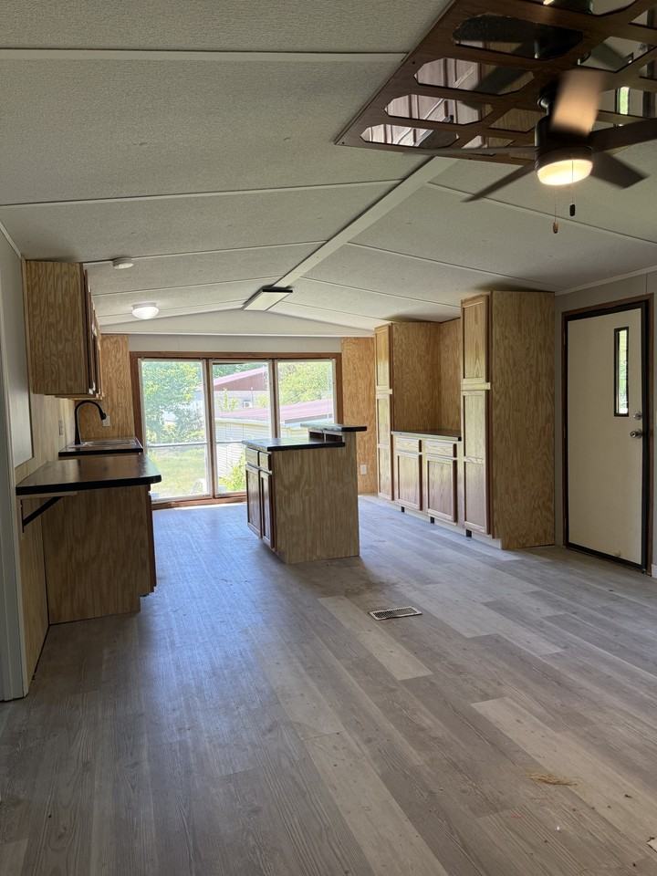 4617 Us Highway 60 W #1 - Photo 7 of 27