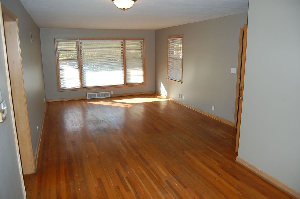 4232 B St - Photo 5 of 31