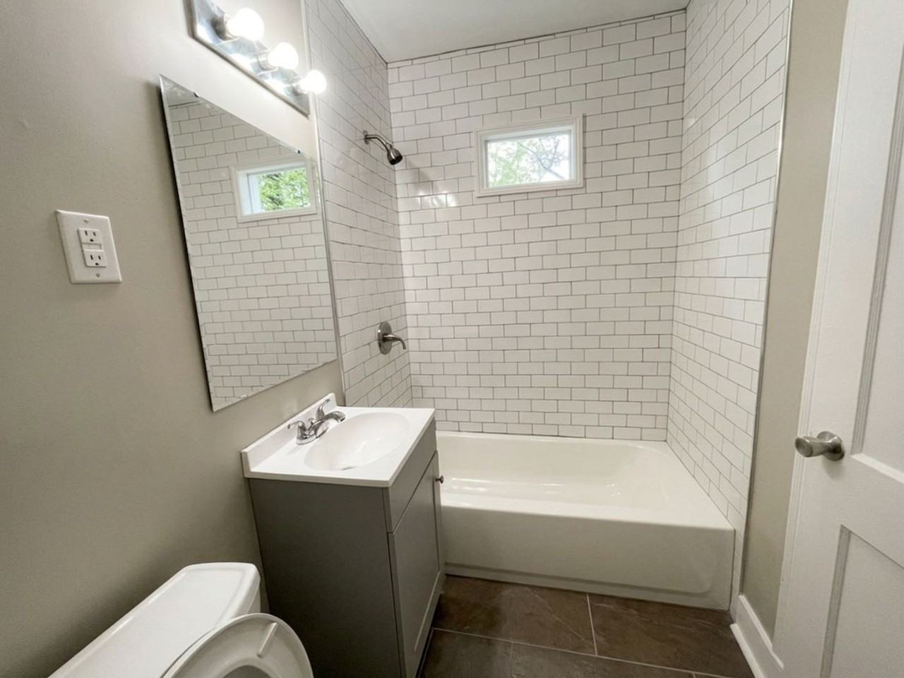393 Hodges St - Photo 7 of 8