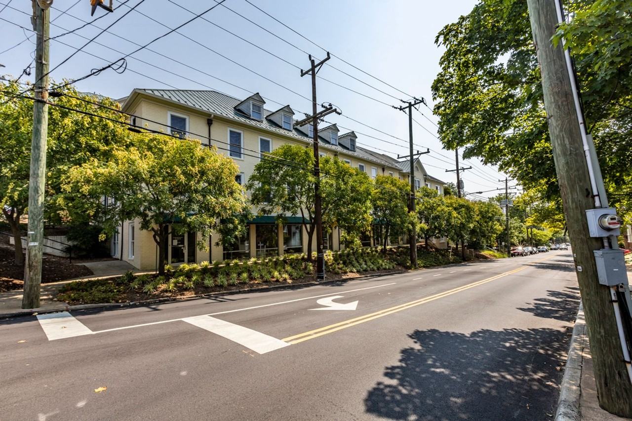 1001 E Market St - Photo 4 of 47