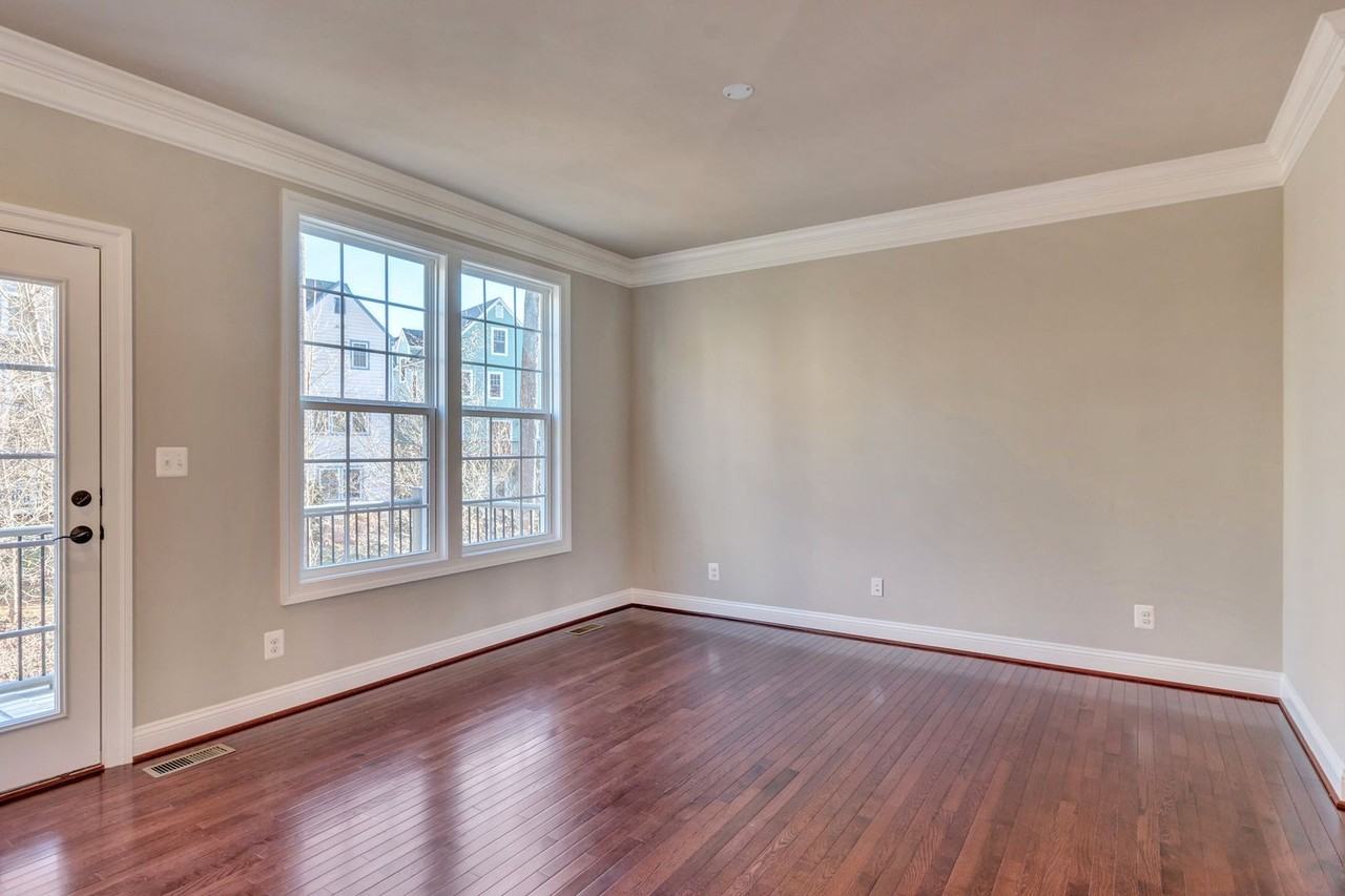 108 Morgan Ct - Photo 3 of 10