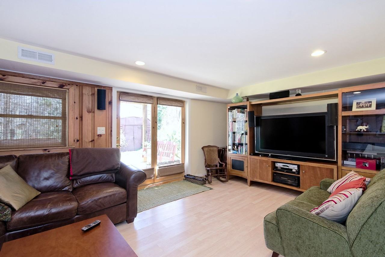 312 Monte Vista Ave - Photo 3 of 9