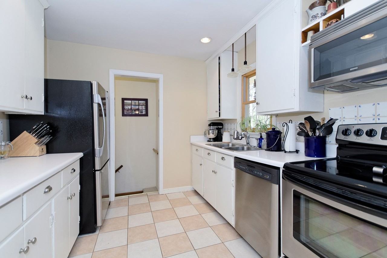 312 Monte Vista Ave - Photo 5 of 9