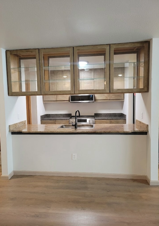 1140 Portland Pl - Photo 5 of 26