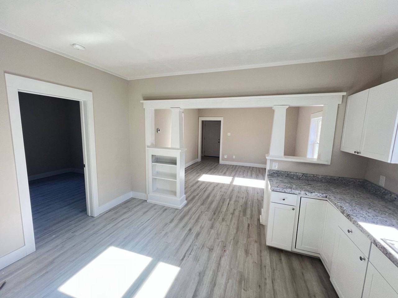 2251 N Rogers Ave - Photo 3 of 22