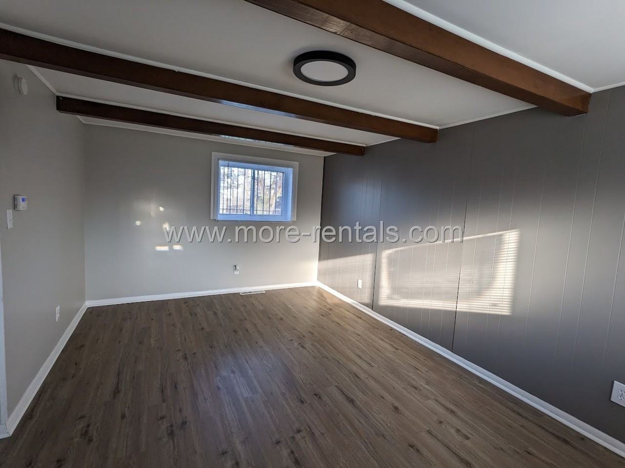 1584 Southfield Dr S - Photo 2 of 13