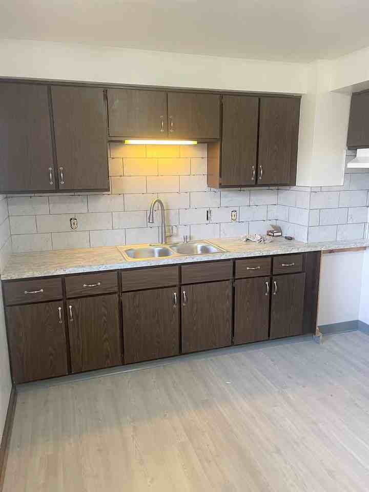 240 240 Center Street - 240 Center St #3 - Photo 2 of 8