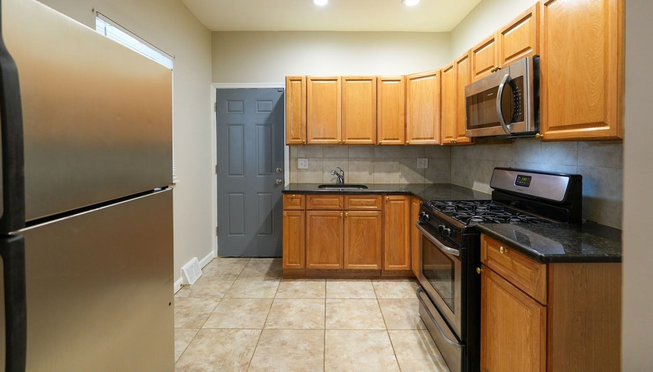 2022 S Opal St - Photo 7 of 27