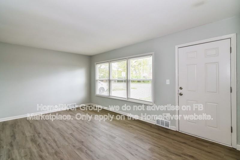 7104 Longview Rd - Photo 5 of 19