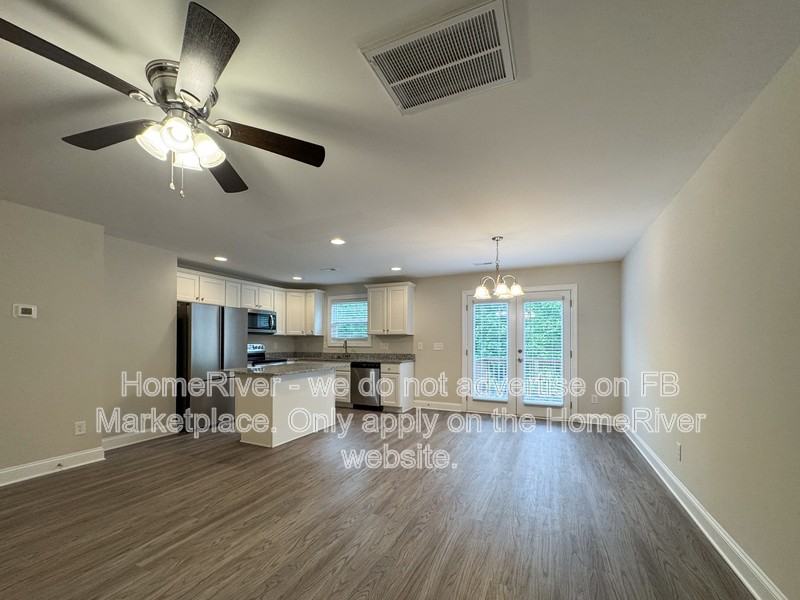 202 Beaumont Cir - Photo 3 of 23