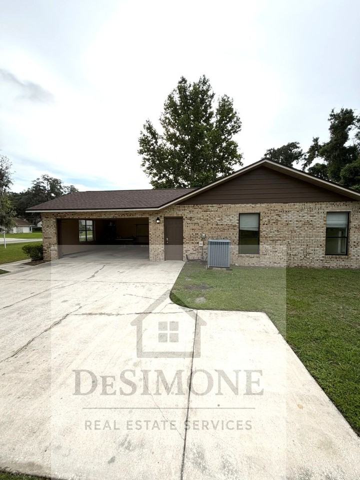 4530 Sw 46th St - Photo 4 of 50