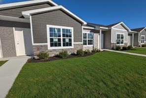 featured image of 1998 Deerfield Ln