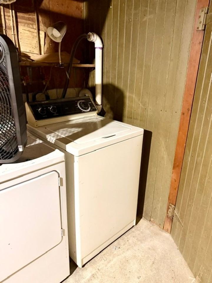 637 W Philadelphia St #1 - Photo 7 of 16