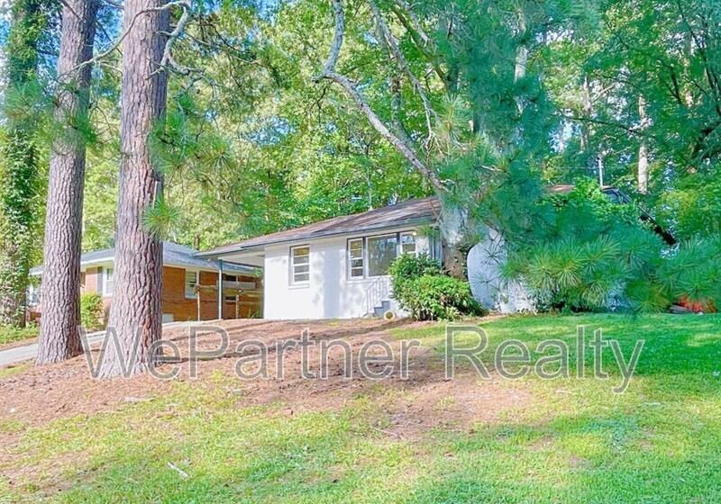 2744 Fairlane Dr Se - Photo 3 of 21