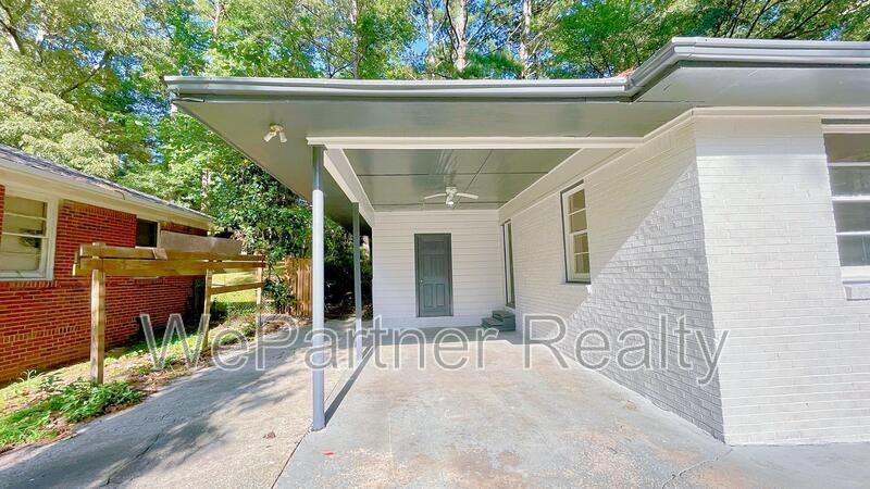 2744 Fairlane Dr Se - Photo 4 of 21