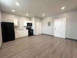 featured image of 604 N Main St