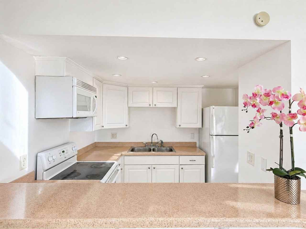 5820 N Church Ave #112 - Photo 3 of 22