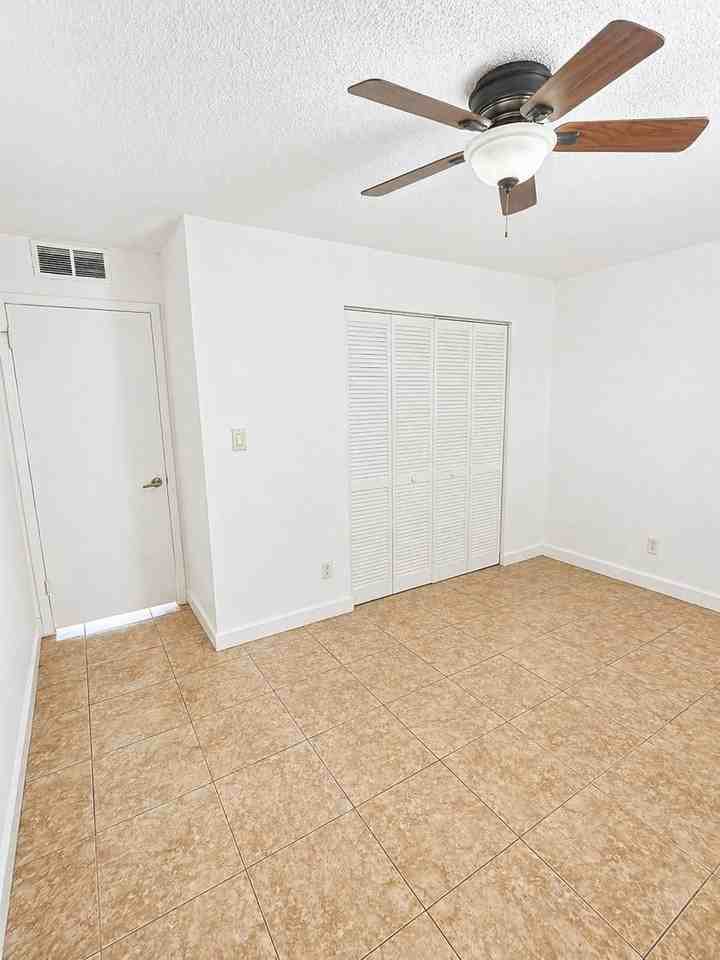 5820 N Church Ave #112 - Photo 7 of 22