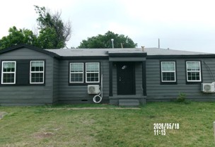 220 Sw 24th St - Photo 1 of 1