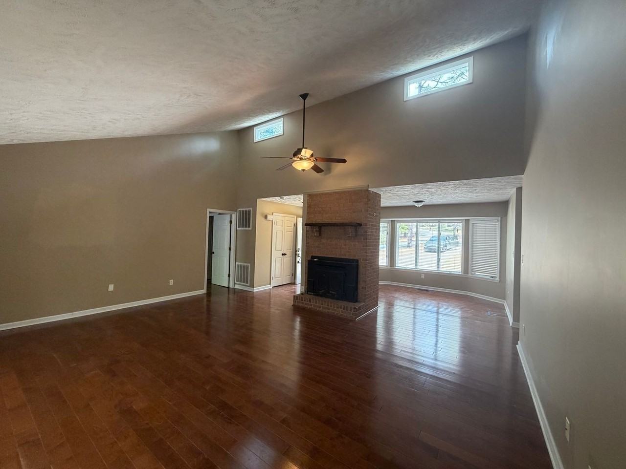 332 Quail Holw - Photo 7 of 46