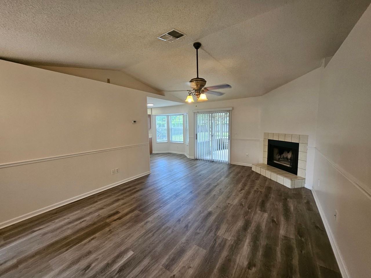 8267 Pear Rd - Photo 2 of 19