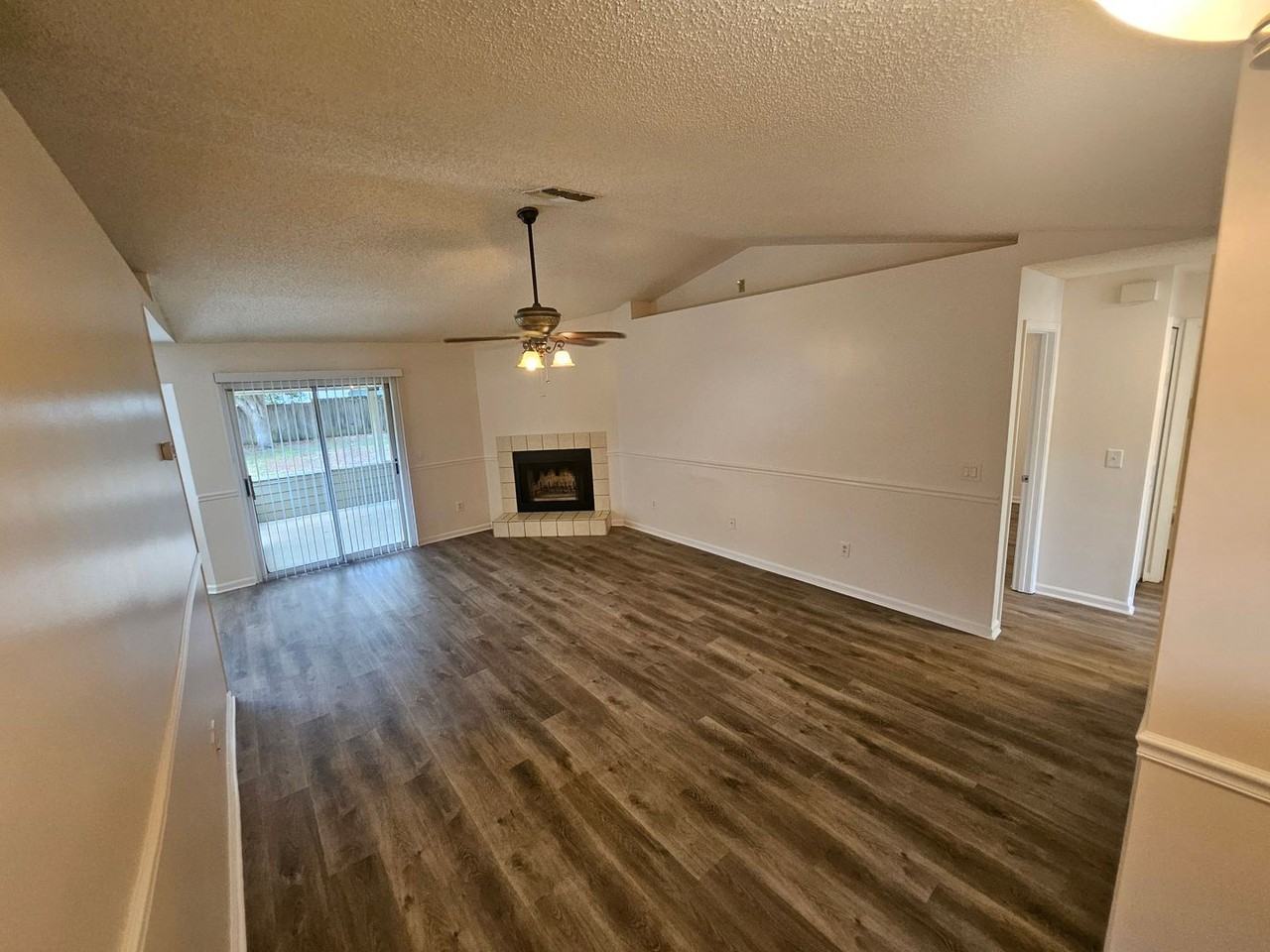 8267 Pear Rd - Photo 3 of 19