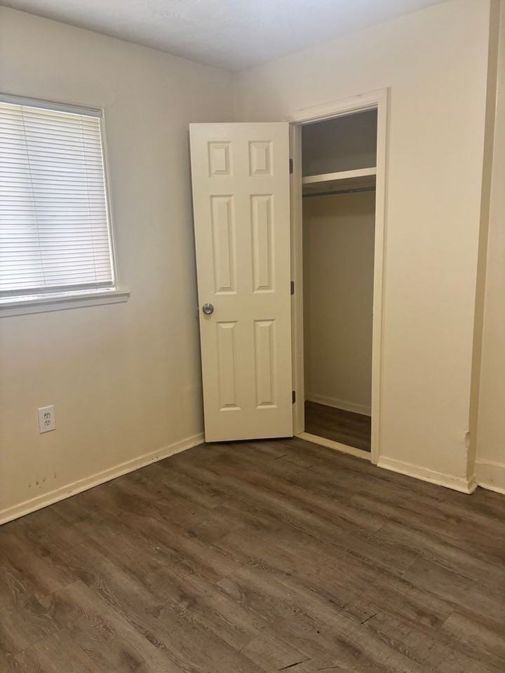 1745 Woody Dr - Photo 3 of 12