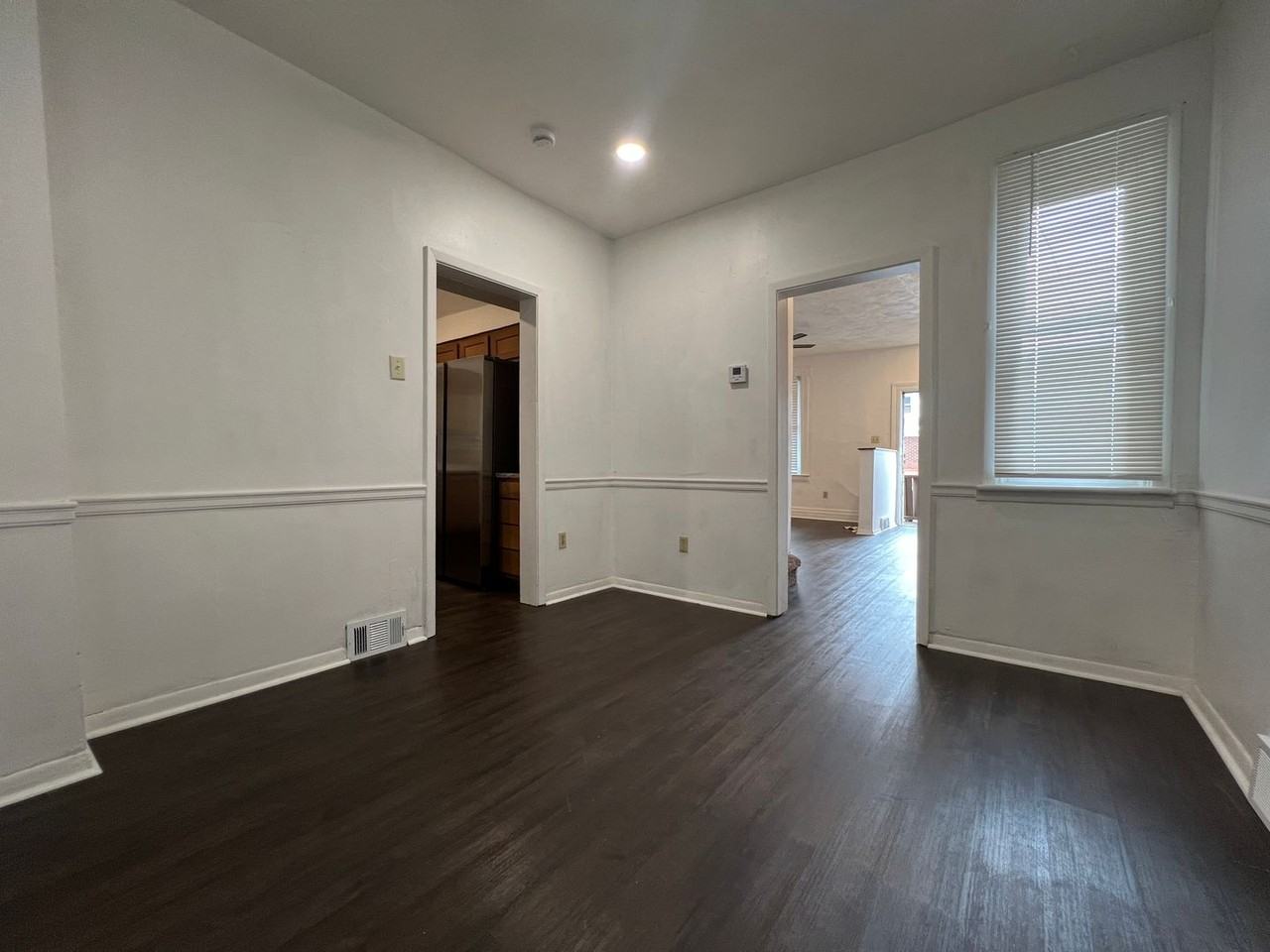 902 Gibson St - Photo 3 of 20