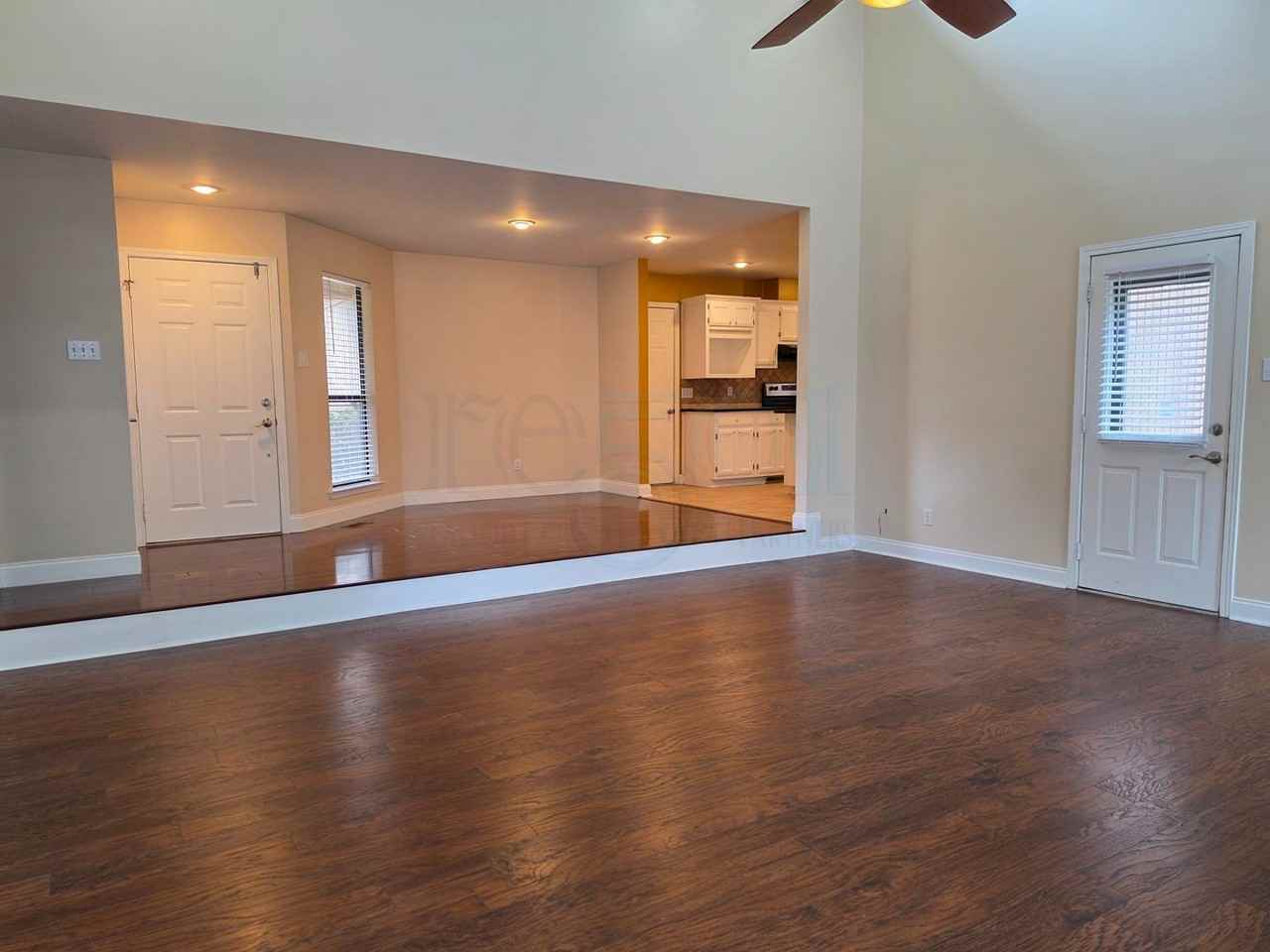 6 Woodlore Ct - Photo 5 of 50