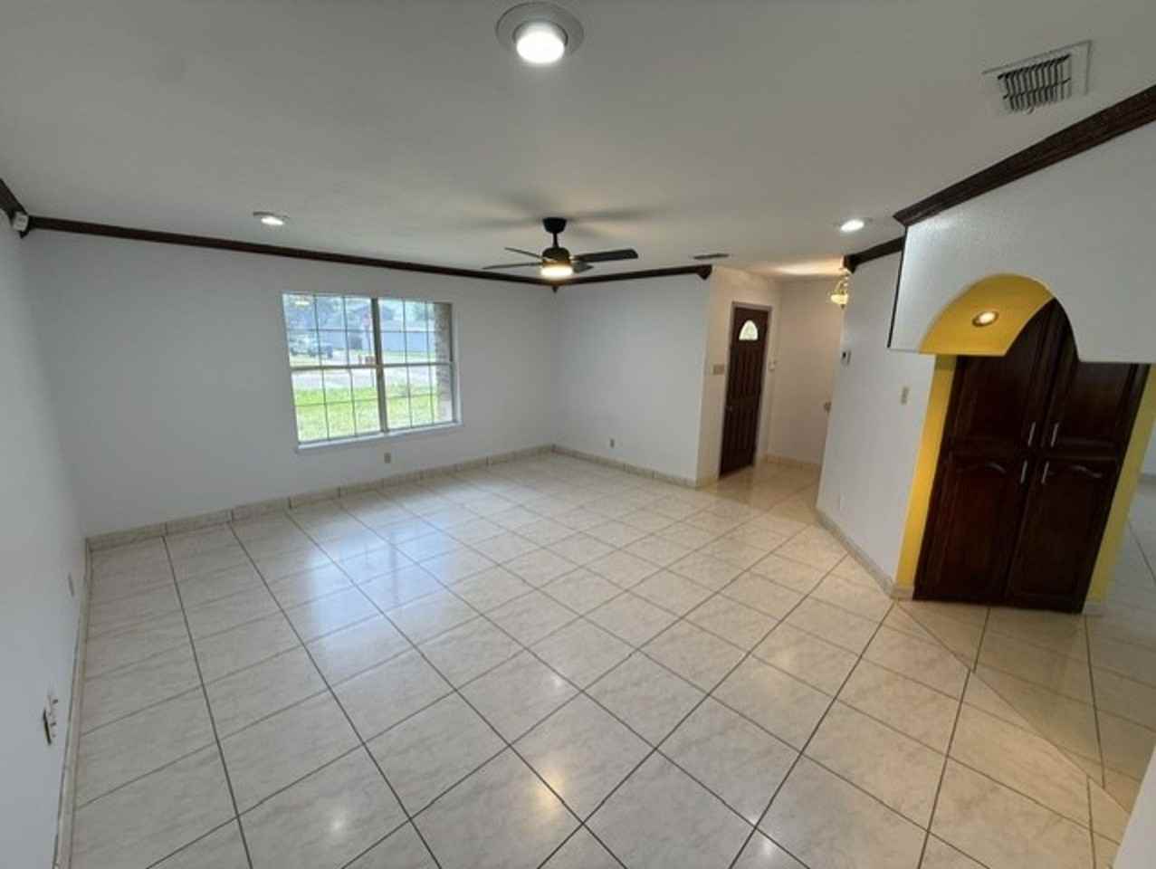 8611 Chris Ln - Photo 4 of 27