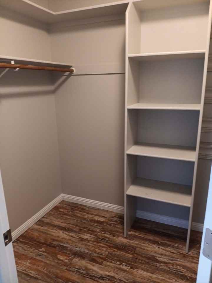 506 Phoenix Ave Nw - Photo 5 of 8