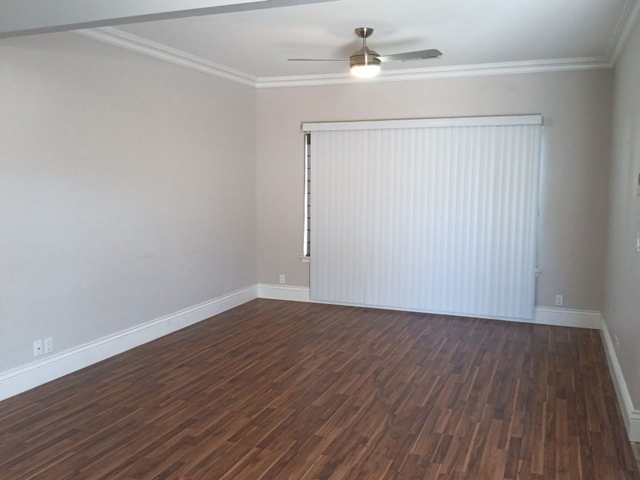 506 Phoenix Ave Nw - Photo 6 of 8