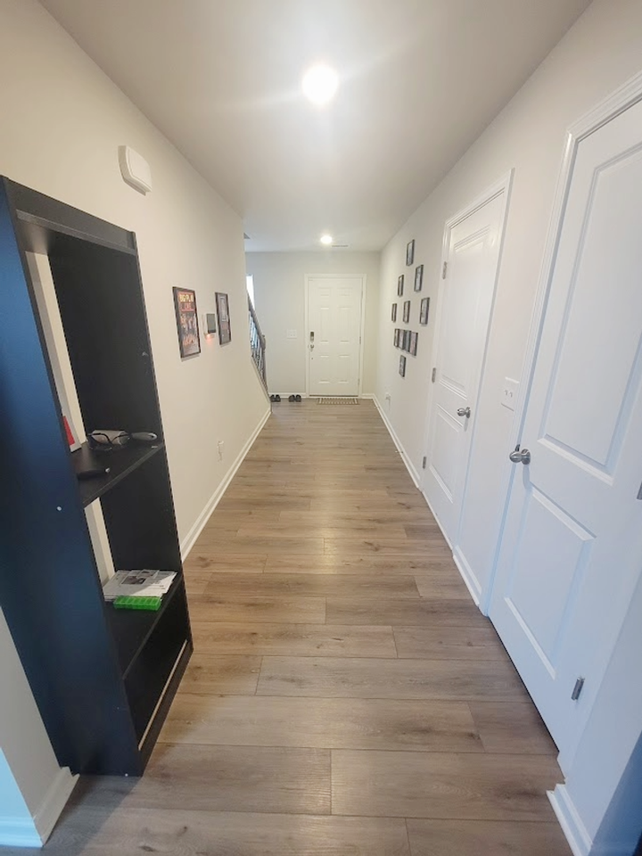 306 Burbage Ct - Photo 2 of 24