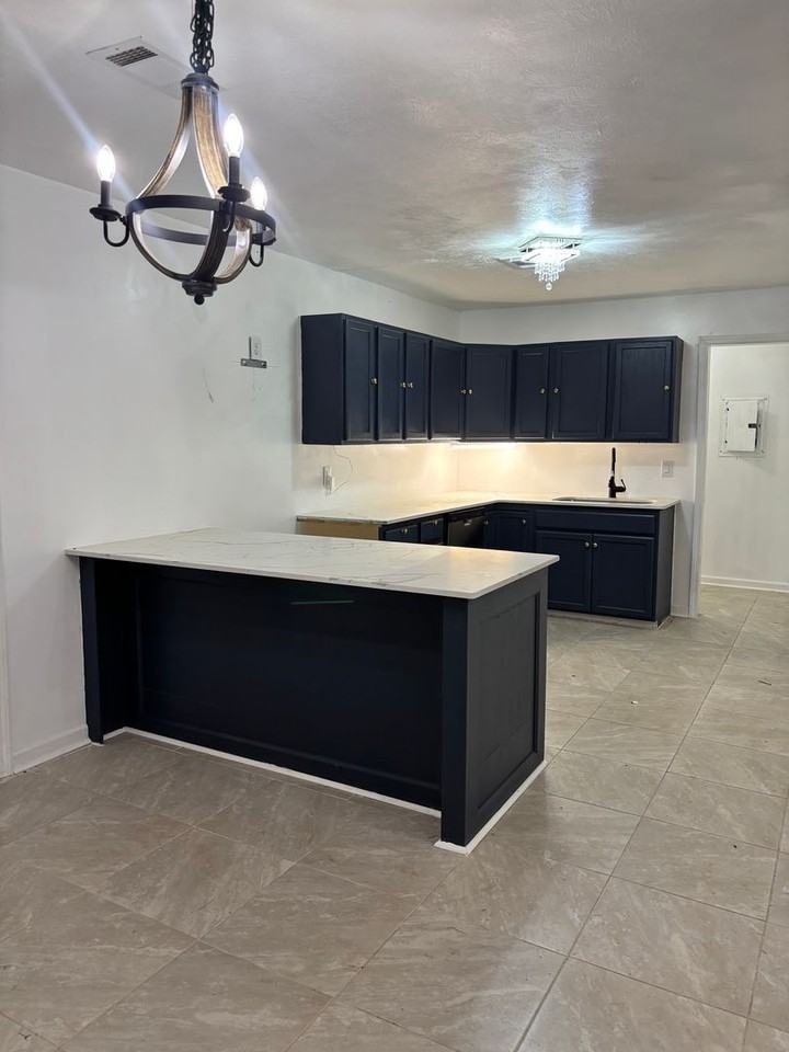 2877 Teresa Dr - Photo 2 of 10